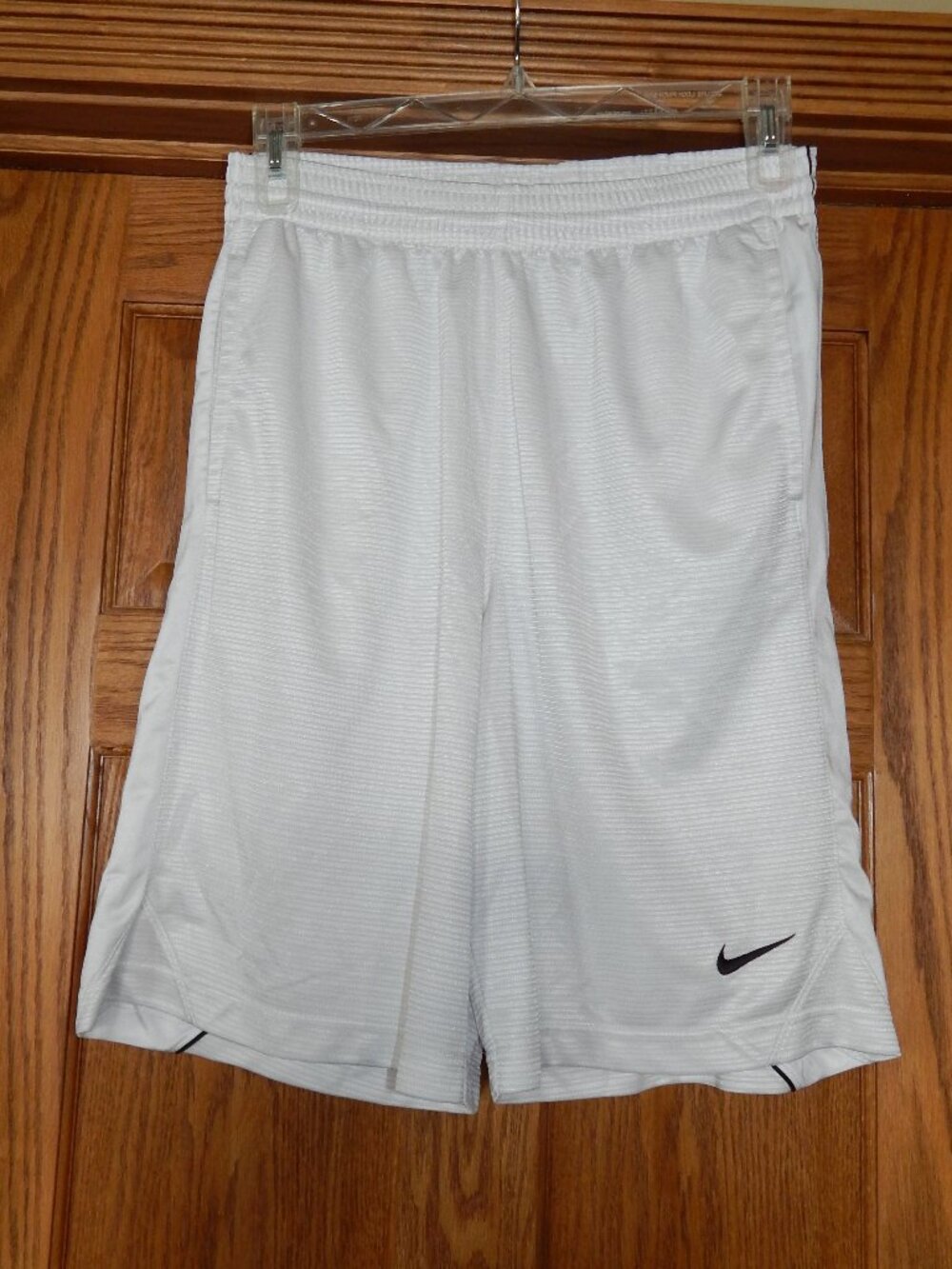 Men Size Medium M NIKE White Basketball Elastic Drawstring Waist Athletic Shorts